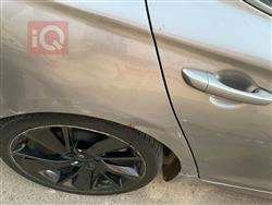 جنسس G70
